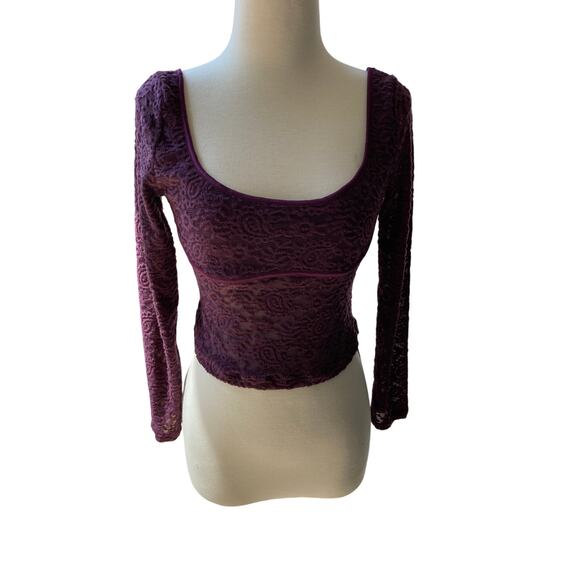 NWT Shein Sheer Lace Cropped Top Size S - Picture 1 of 6